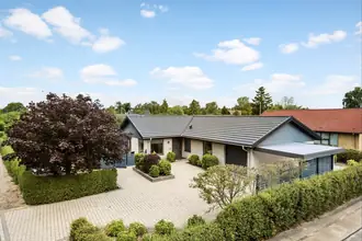 Villa på Benediktevej 10, 9320 Hjallerup