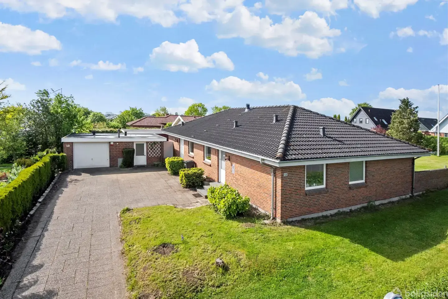 Familievenlig villa med 4 soveværelser og solrig have i det attraktive Ø-kvarter