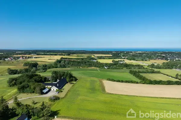 Landejendom på Skansebakken 23-25, 9850 Hirtshals