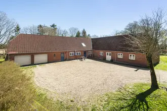 Landejendom på Præstebrovej 33, Fåborg, 6818 Årre