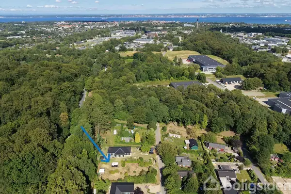 Helårsgrund på Julianelund 9, 3000 Helsingør