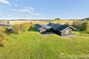 Fritidsbolig på Helhøj 13, 8420 Knebel