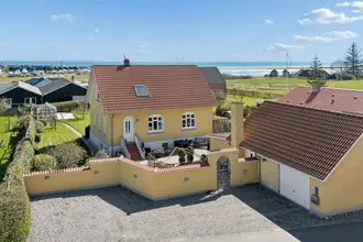 Villa på Kongensvej 3, Øster Hurup, 9560 Hadsund