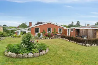 Villa på Dortheavej 10, Sundby, 4800 Nykøbing F