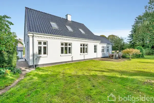 Landejendom på Busbjergvej 85, 8850 Bjerringbro