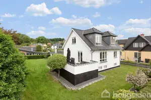 Villa på Bybækvej 16, 7120 Vejle Øst