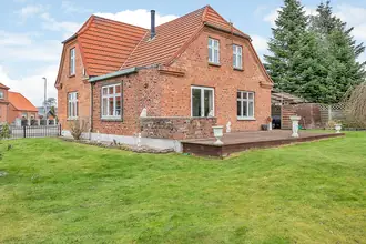 Villa på Hovedgaden 49, 8860 Ulstrup