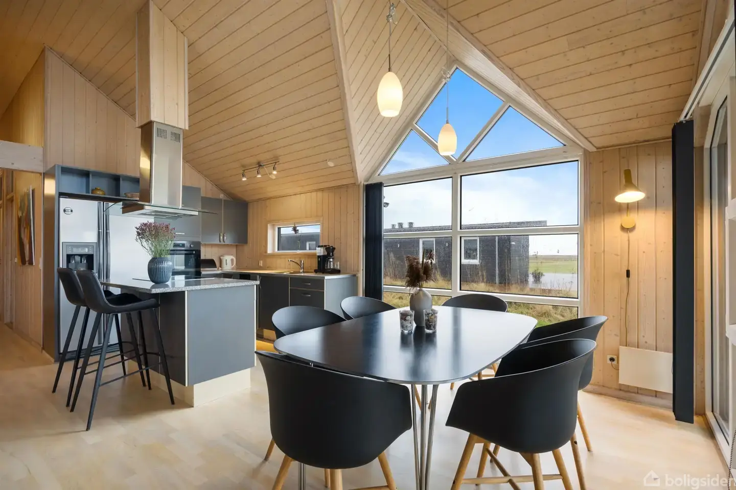 Sommerhus beliggende på fjordsiden i det naturskønne Haurvig ! - Visning 5