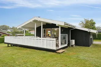 Fritidshus på Strandgårdsvej 25, Enø, 4736 Karrebæksminde