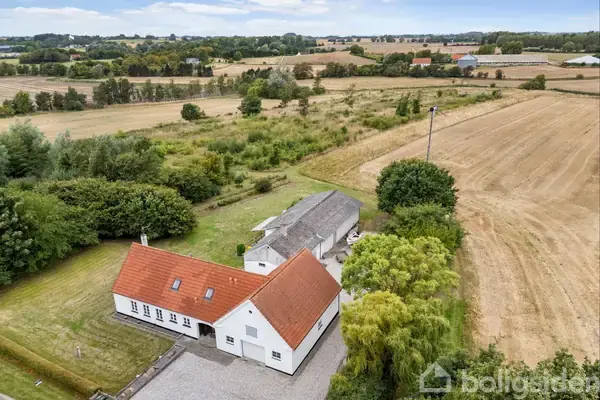 Landejendom på Sannholm 17, 8305 Samsø