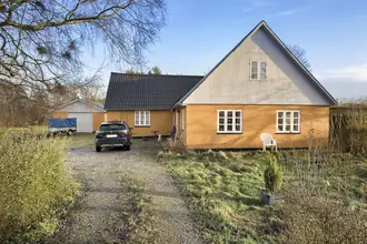 Villa på Clausholmvej 223, Tustrup Vase, 8960 Randers SØ