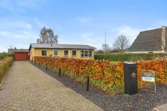 Villa på Fjembhedevej 18, Præstbro, 9330 Dronninglund