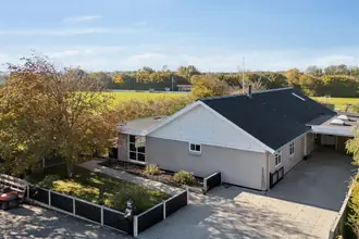 Villa på Grønnevej 8, Humlum, 7600 Struer