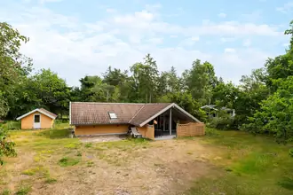 Fritidshus på Strandvangen 24, Pedersker, 3720 Aakirkeby
