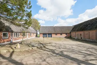 Landejendom på Tvedevej 54, Hald, 8983 Gjerlev J