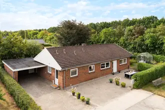 Villa på Ravelsvej 12, 7500 Holstebro