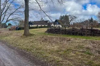 Landejendom på Vejenbrødvej 17, Vejenbrød, 2980 Kokkedal