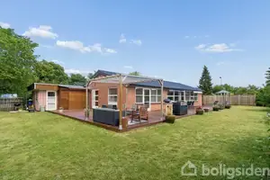 Villa på Ravnsnæsvej 43, 3460 Birkerød