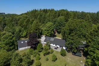 Landejendom på Silkesigvej 4, 9330 Dronninglund