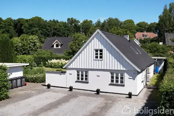 Villa på Uggeløse Bygade 88, 3540 Lynge