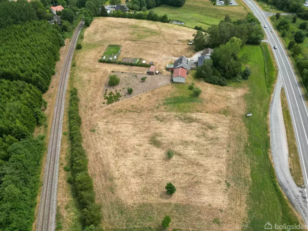 Landejendom på Skanderborgvej 145, 8660 Skanderborg