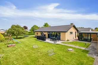 Villa på Hvedevænget 5, 8700