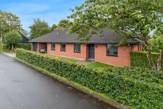 Villa på Elmevænget 3, Tvis, 7500 Holstebro