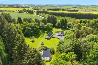 Villa på Burskovvej 251, 9830 Tårs