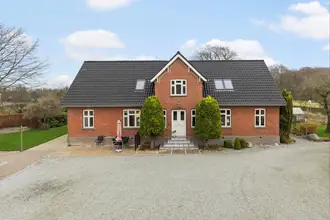 Landejendom på Tebbestrupvej 124, 8940 Randers SV