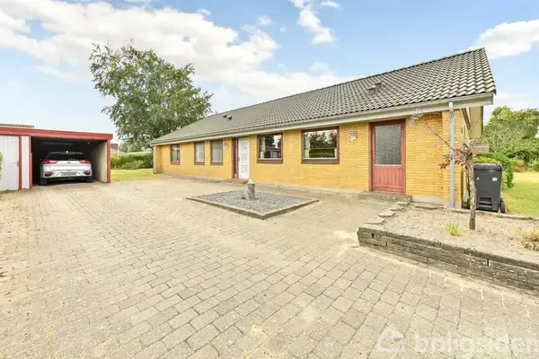 Villa på Rønne Alle 33, 7451 Sunds