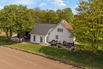 Villa på Gl Kattrupvej 25, Kattrup, 8732 Hovedgård