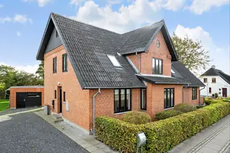 Villa på Kirkegade 49, 9460 Brovst