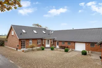 Landejendom på Åstedvej 41, Kvong, 6800 Varde