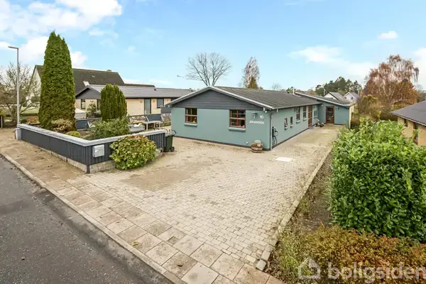 Villa på Lærkevej 16, 8543 Hornslet