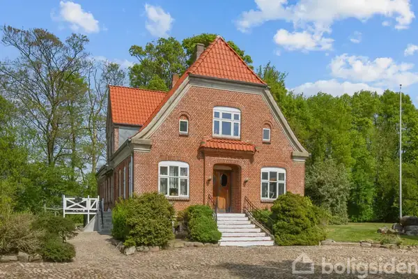 Landejendom på Haurumvej 27, 7171 Uldum