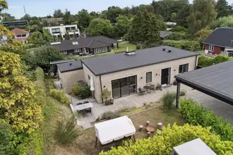 Villa på Fyrremejsevej 6, 8250 Egå