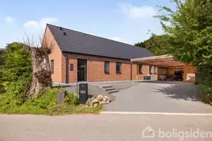 Villa på Espenhøjvej 2, 8381 Tilst