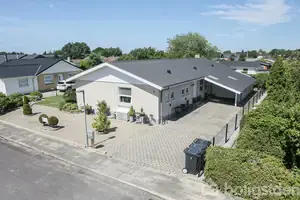 Villa på Dragshøjvej 5, 8831 Løgstrup