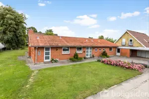 Villa på Hegnsvej 1, 9970 Strandby