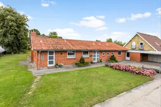 Villa på Hegnsvej 1, 9970 Strandby