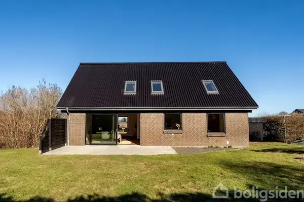 Villa på Plutovej 13, 8370 Hadsten