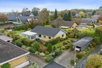 Villa på Engdraget 14, Agtrup, 6091 Bjert