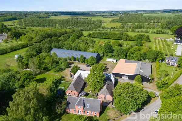 Landejendom på Teglbakkevej 16, 9560 Hadsund