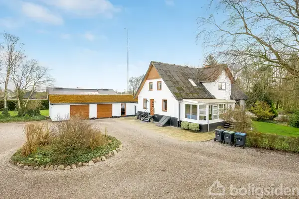 Villa på Esbjergvej 60, 6650 Brørup