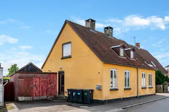 Villa på Hovedgaden 74, 4420 Regstrup