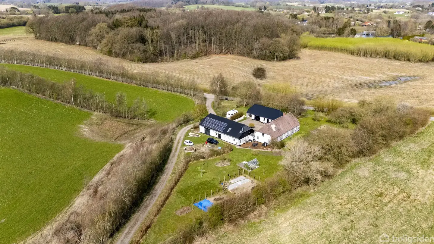 Landejendom på Luhøjvej 28, 5492 Vissenbjerg