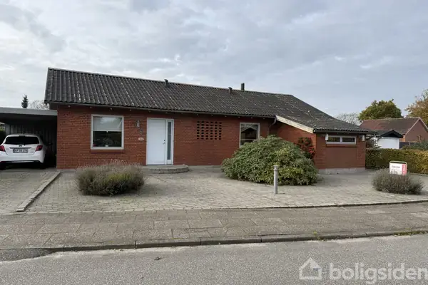 Helårsgrund på Agervænget 5, 7400 Herning