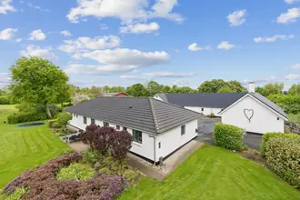 Landejendom på Mindstrupvej 3, Bjerlev, 7300 Jelling