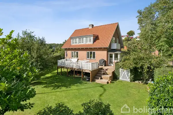 Villa på Strandvejen 8, 7120 Vejle Øst