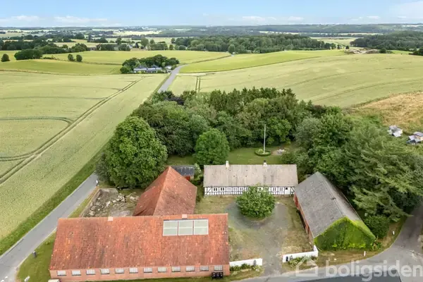 Villa på Svinballevej 5, 8350 Hundslund